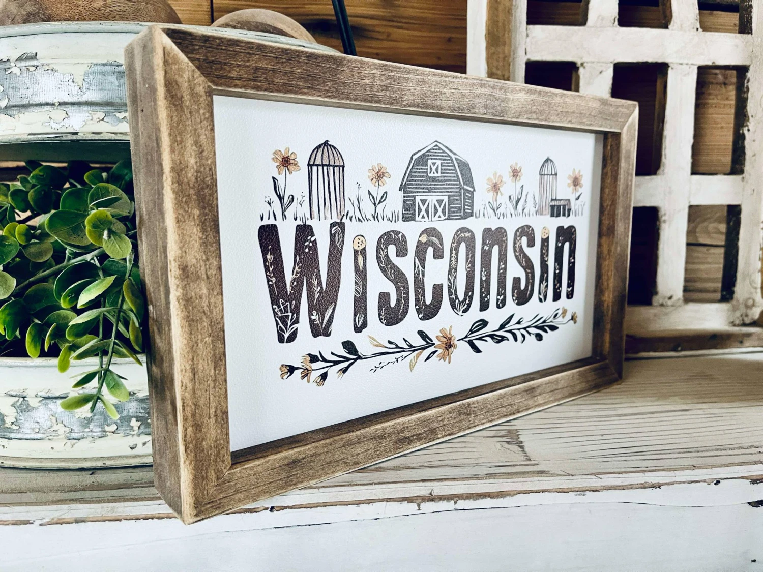 Wisconsin Farmhouse Sign With Flowers | Framed Barn & Silo Wood Wall Art | Country Home Decor | Printed Wisconsin State Sign 3 Wisconsin Farmhouse Sign With Flowers | Framed Barn & Silo Wood Wall Art | Country Home Decor | Printed Wisconsin State Sign - Image 3