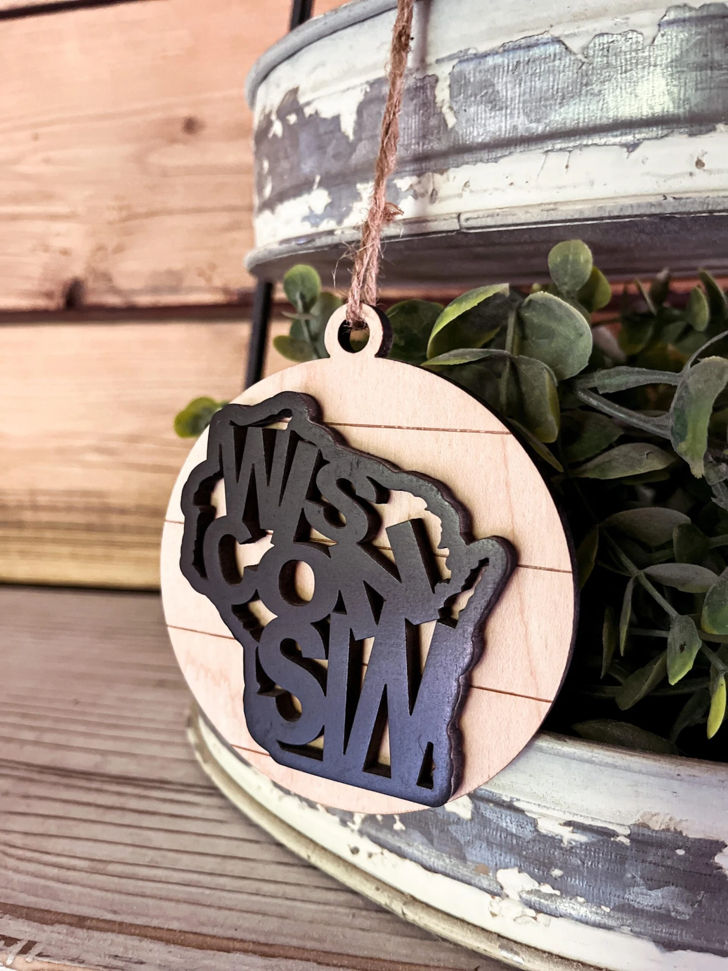 Wisconsin Christmas Ornament | Wisconsin Round Shiplap Background 2 Wisconsin Christmas Ornament | Wisconsin Round Shiplap Background - Image 2