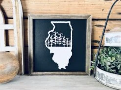 Illinois Sign With Corn Field | Small Shelf Decor